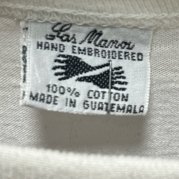 Hand embroidered vintage white  green blue pink t shirt - Picture 2 of 4